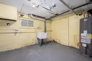 920 N Kedvale Ave, Chicago, IL 60651 - Photo 20