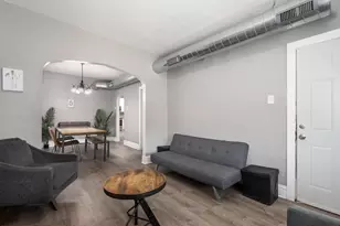 920 N Kedvale Ave, Chicago, IL 60651 - Photo 2