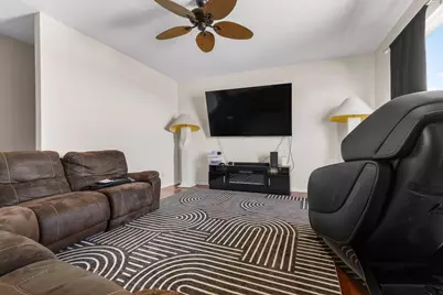 302 Cress Creek Trail, Poplar Grove, IL 61065 - Photo 10