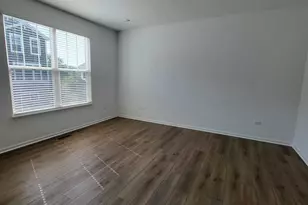 588 Wolverine Dr, Aurora, IL 60502 - Photo 14