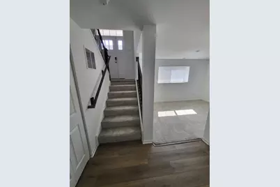 588 Wolverine Drive, Aurora, IL 60502 - Photo 4