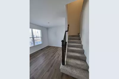 588 Wolverine Drive, Aurora, IL 60502 - Photo 12