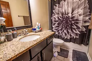 1201 Pinetree Ln, Bartlett, IL 60103 - Photo 4