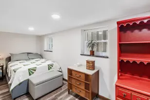 1301 W Nelson St, Chicago, IL 60657 - Photo 10