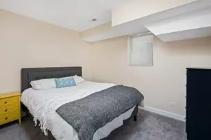 2317 N Greenview Ave, Chicago, IL 60614 - Photo 16