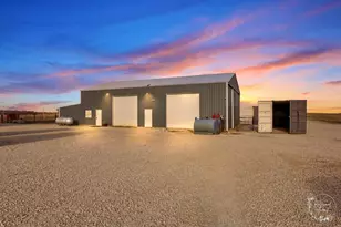 335 N 9250E Rd, Momence, IL 60954 - Photo 4