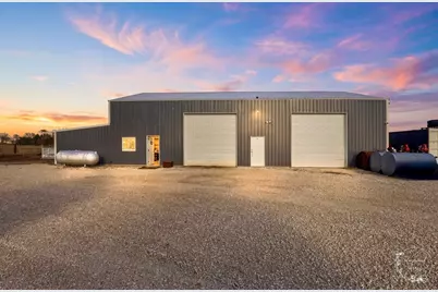 335 N 9250E Road, Momence, IL 60954 - Photo 2