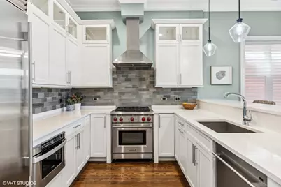 1165 W Eddy Street #2W, Chicago, IL 60657 - Photo 6