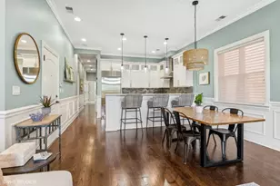1165 W Eddy St, Chicago, IL 60657 - Photo 8