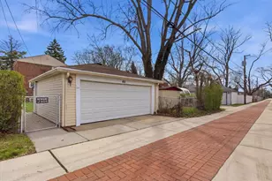 912 Hull Ave, Westchester, IL 60154 - Photo 30