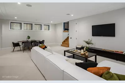 2016 W Giddings Street, Chicago, IL 60625 - Photo 44