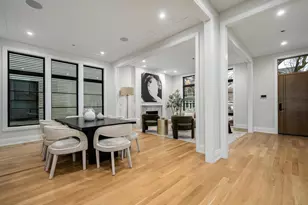 2016 W Giddings St, Chicago, IL 60625 - Photo 8