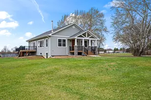 9119 Riley Rd, Marengo, IL 60152 - Photo 4