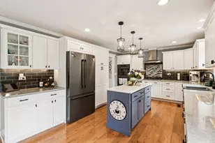 701 Woodland Ln, Marengo, IL 60152 - Photo 2