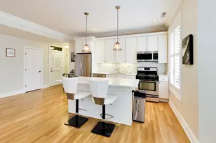 1701 N Crilly Ct, Chicago, IL 60614 - Photo 6