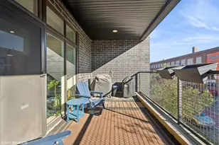 2738 W Chicago Ave, Chicago, IL 60622 - Photo 4