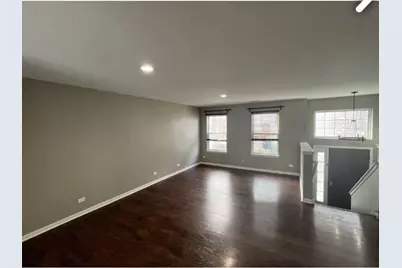 512 Lincoln Station Drive #512, Oswego, IL 60543 - Photo 4