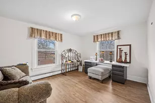 9 Center Rd, Streamwood, IL 60107 - Photo 16