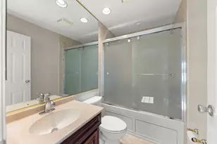 253 Arbor Ln, Bloomingdale, IL 60108 - Photo 10
