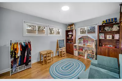 300 Voltz Road, Northbrook, IL 60062 - Photo 12