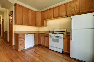 3724 N Fremont St, Chicago, IL 60613 - Photo 6