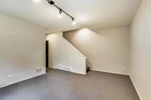 2233 W Medill Ave, Chicago, IL 60647 - Photo 18