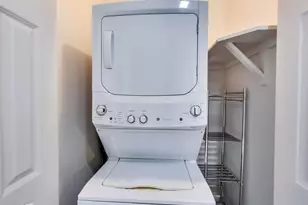 2233 W Medill Ave, Chicago, IL 60647 - Photo 20