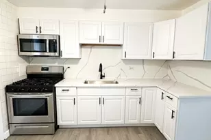 7019 N Ridge Blvd, Chicago, IL 60645 - Photo 4