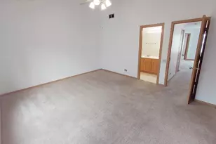 2508 Carrolwood Rd, Naperville, IL 60540 - Photo 12