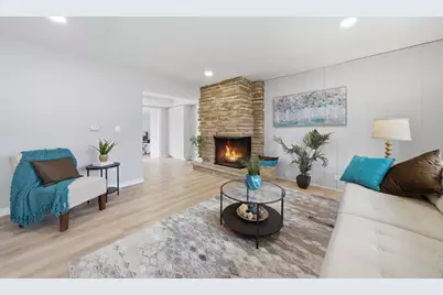 593 Bristol Lane, Elk Grove Village, IL 60007 - Photo 4