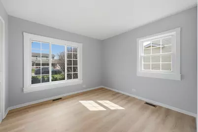 593 Bristol Lane, Elk Grove Village, IL 60007 - Photo 22