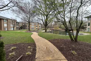 2 Oak Brook Club Dr, Oak Brook, IL 60523 - Photo 6