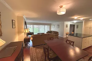 2 Oak Brook Club Dr, Oak Brook, IL 60523 - Photo 10
