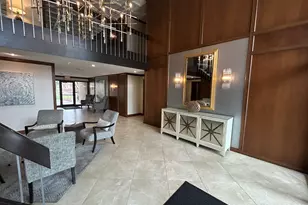 2 Oak Brook Club Dr, Oak Brook, IL 60523 - Photo 4