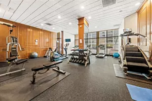 1540 N La Salle Dr, Chicago, IL 60610 - Photo 16