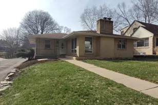 116 N Vale Ave, Rockford, IL 61107 - Photo 2