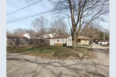 116 N Vale Avenue, Rockford, IL 61107 - Photo 14