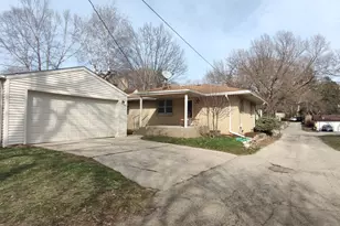116 N Vale Ave, Rockford, IL 61107 - Photo 8
