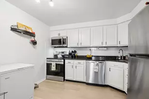 1240 S Lorraine Rd, Wheaton, IL 60189 - Photo 6