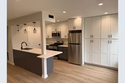 1085 Cove Drive, Prospect Heights, IL 60070 - Photo 12