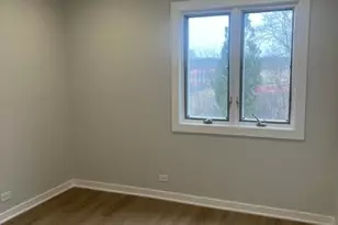 1085 Cove Dr, Prospect Heights, IL 60070 - Photo 10