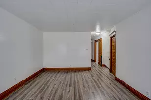 706 McDonough St, Joliet, IL 60436 - Photo 4