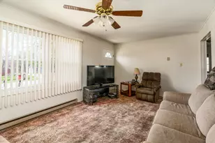 306 N White Street N, Creal Springs, IL 62922 - Photo 6