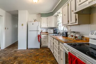 306 N White Street N, Creal Springs, IL 62922 - Photo 10