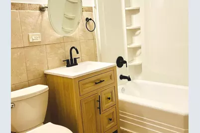 5110 W Hutchinson Street #2, Chicago, IL 60641 - Photo 10