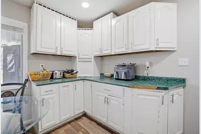 205 Villa Road, Streamwood, IL 60107 - Photo 8