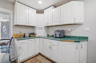 205 Villa Rd, Streamwood, IL 60107 - Photo 8