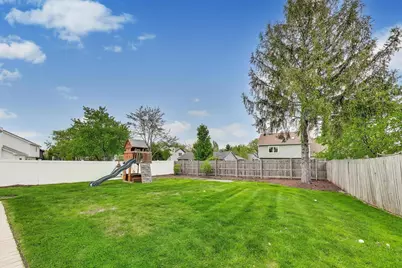 1101 Oakwood Drive, Westmont, IL 60559 - Photo 30