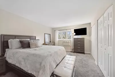 10344 S Pulaski Road #304, Oak Lawn, IL 60453 - Photo 8