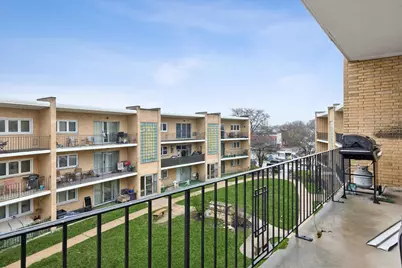 10344 S Pulaski Road #304, Oak Lawn, IL 60453 - Photo 14